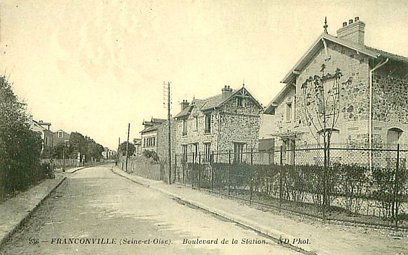 Rue_de_la_Station_10.jpg